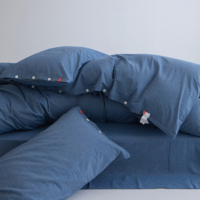 91家纺网 家纺一手货源 找家纺 安莱生活 2023年水洗棉全棉色经色纬高支高密纽扣款工艺四件套 深蓝