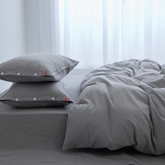 91家纺网 家纺一手货源 找家纺 安莱生活 2023年水洗棉全棉色经色纬高支高密纽扣款工艺四件套 银灰