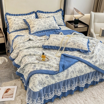 91家纺网 家纺一手货源 找家纺 A类母婴级双层纱水洗棉麻床盖款夏被四件套蕾丝床裙款夹棉床盖三件套空调被
