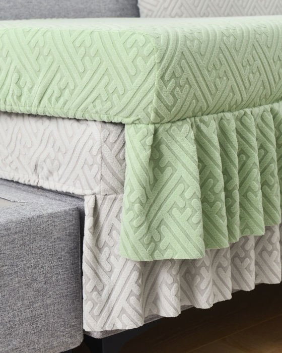 91家纺网 家纺一手货源 找家纺 千彤沙发垫 2023新款裙边-韵律系列沙发套罩-沙发笠 薄荷绿银灰