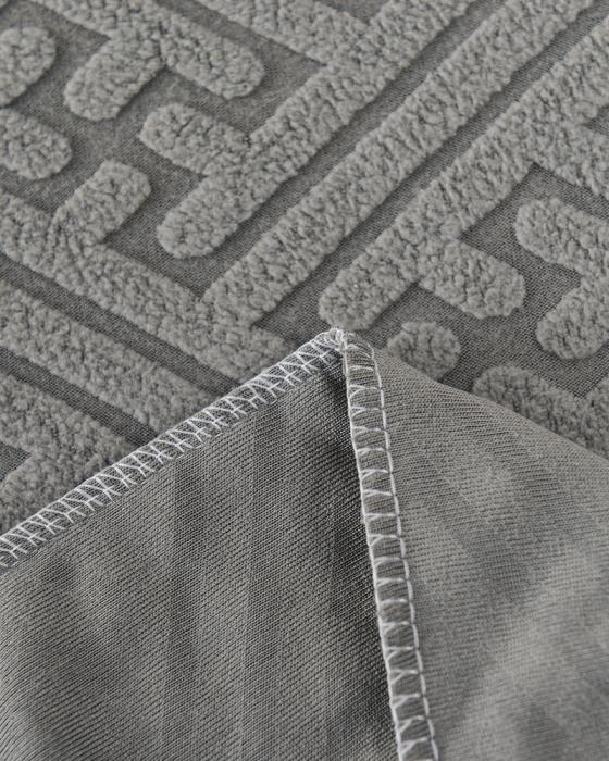 91家纺网 家纺一手货源 找家纺 千彤沙发垫 2023新款裙边-韵律系列沙发套罩-沙发笠 深灰