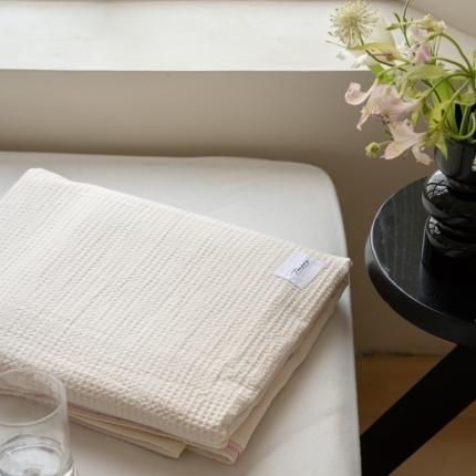 91家纺网 家纺一手货源 找家纺 时光里 2023新款60支全棉华夫格单品被套 奶油白