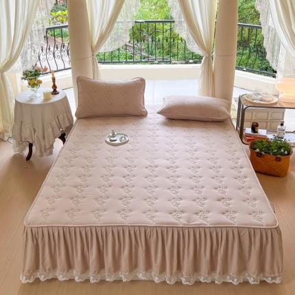 91家纺网 家纺一手货源 找家纺 （总）尊康家纺（原磊科） 2024新款金铃花系列亲肤奶昔白夹棉花边款床笠