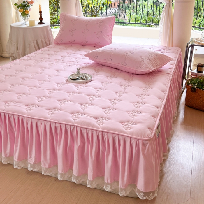 91家纺网 家纺一手货源 找家纺 尊康家纺（原磊科） 2024新款金铃花系列亲肤奶昔白夹棉花边款床笠 金铃花-豆沙粉