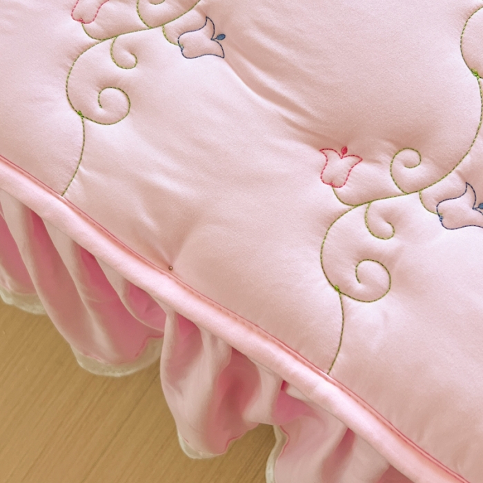 91家纺网 家纺一手货源 找家纺 尊康家纺（原磊科） 2024新款金铃花系列亲肤奶昔白夹棉花边款床笠 金铃花-豆沙粉