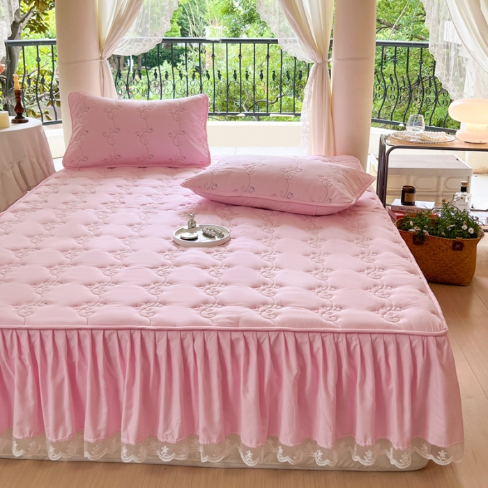 91家纺网 家纺一手货源 找家纺 尊康家纺（原磊科） 2024新款金铃花系列亲肤奶昔白夹棉花边款床笠 金铃花-豆沙粉