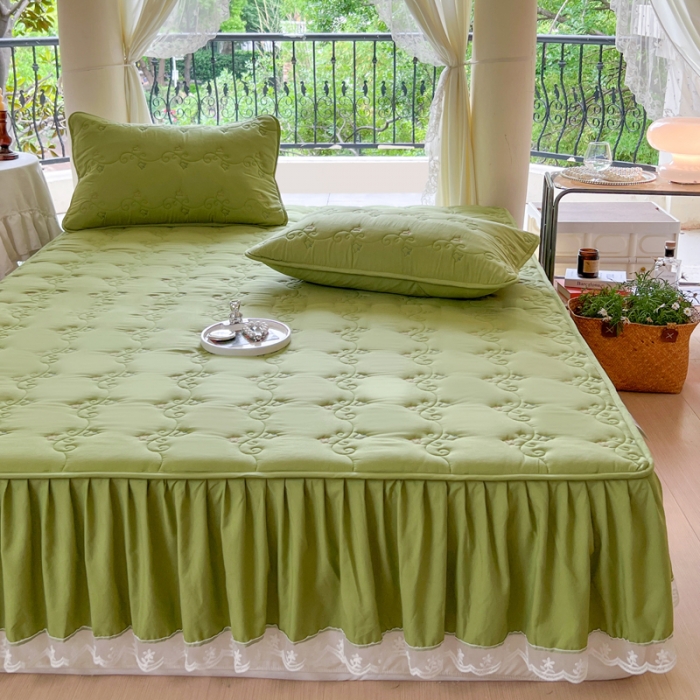 91家纺网 家纺一手货源 找家纺 尊康家纺（原磊科） 2024新款金铃花系列亲肤奶昔白夹棉花边款床笠 金铃花-嫩绿