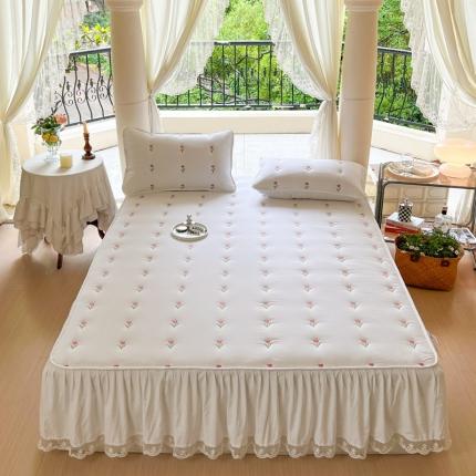 91家纺网 家纺一手货源 找家纺 尊康家纺（原磊科） 2024新款郁金香系列亲肤奶昔白夹棉花边款床笠 郁金香-珍珠白