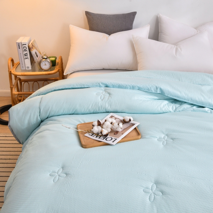 91家纺网 家纺一手货源 找家纺 啊雅家居 2025新款华夫格泡泡纱大豆被 泡泡纱-淡雅绿