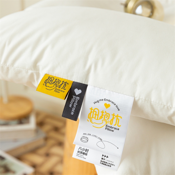 91家纺网 家纺一手货源 找家纺 （总）多点家居 2023新款3D高回弹纤维拥抱枕（含水洗棉枕套）