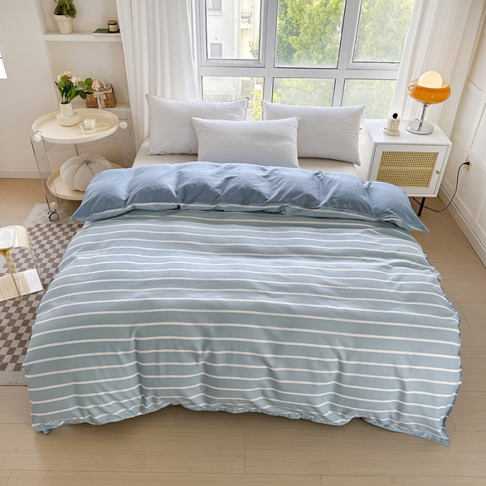 91家纺网 家纺一手货源 找家纺 赫然家纺 新款斜纹磨毛单品被套 蓝宽条