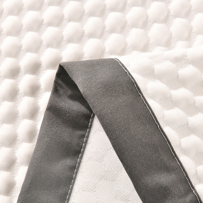 91家纺网 家纺一手货源 找家纺 梦初语 2023新款冰豆豆凉席 典雅白