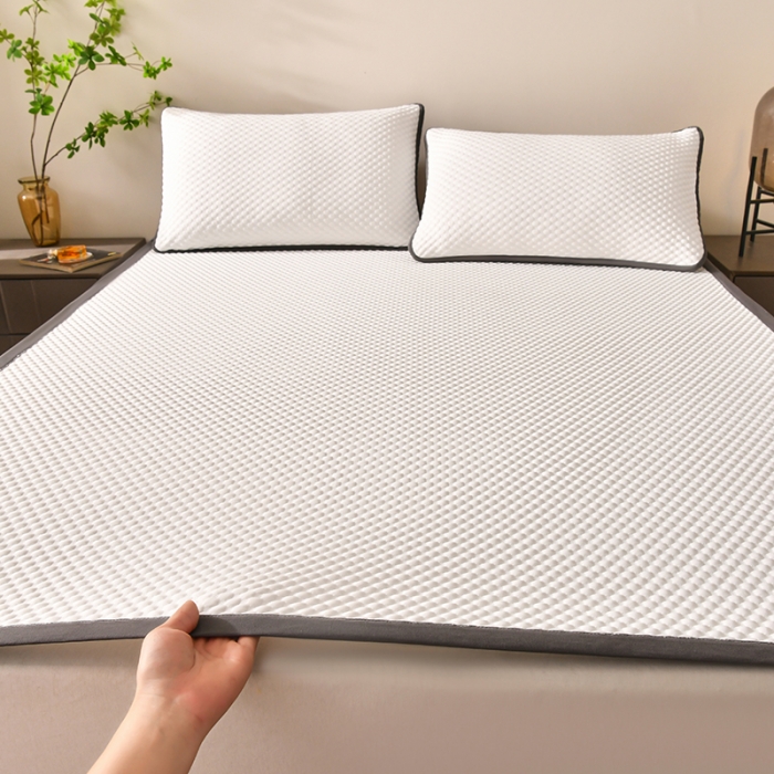 91家纺网 家纺一手货源 找家纺 梦初语 2023新款冰豆豆凉席 典雅白