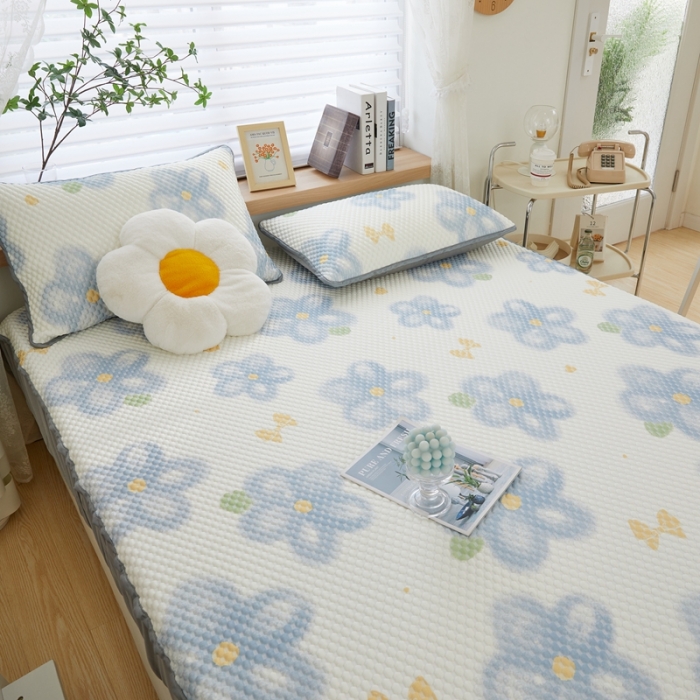 91家纺网 家纺一手货源 找家纺 云家 2023新款3D冰豆豆凉席三件套床笠款席子凉席空调席软席-场景二 向漾花