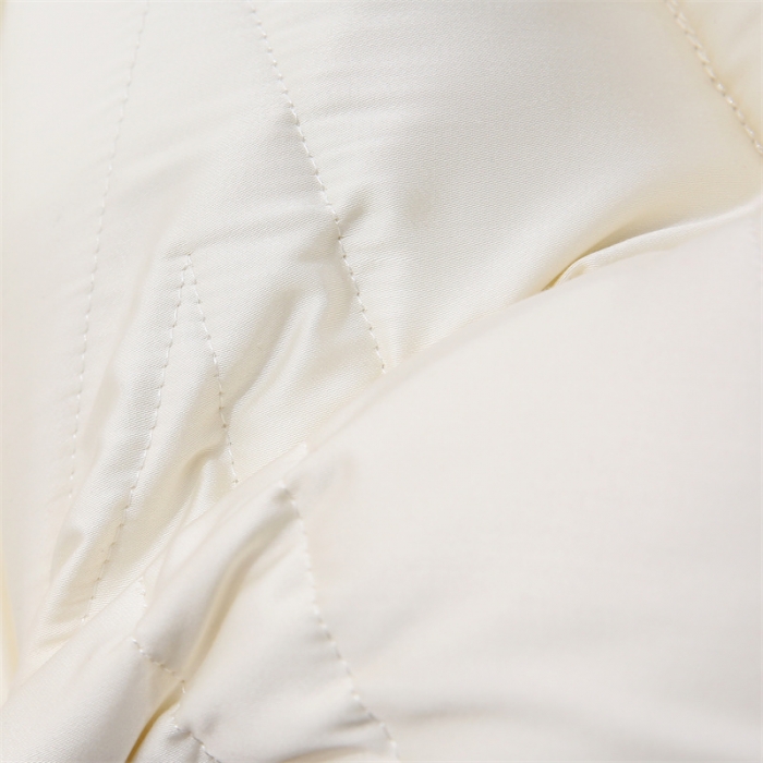 91家纺网 家纺一手货源 找家纺 天意美 2023新款立体植感眠蚕丝乳胶枕