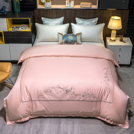 91家纺网 家纺一手货源 找家纺 天木兰 活里活面可拆卸可水洗绣花纯蚕丝被 黄金桑蚕丝被子 直播批发真品