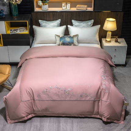 91家纺网 家纺一手货源 找家纺 天木兰 活里活面可拆卸可水洗绣花纯蚕丝被 黄金桑蚕丝被子 直播批发真品