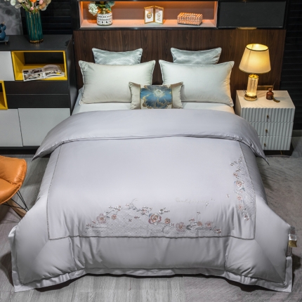 91家纺网 家纺一手货源 找家纺 天木兰 活里活面可拆卸可水洗绣花纯蚕丝被 黄金桑蚕丝被子 直播批发真品