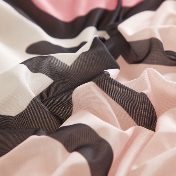 91家纺网 家纺一手货源 找家纺 蘭菲家纺 2023新款三丽欧凉感系列夏被 粉系