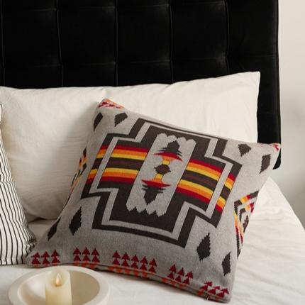 91家纺网 家纺一手货源 找家纺 （总）暖绵绵 2025新款摩纳哥几何针织抱枕毯子