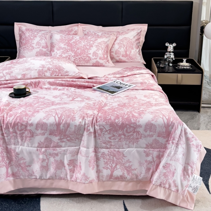 91家纺网 家纺一手货源 找家纺 丽卡家纺 2023新款天丝舒适夏被四件套 魅影粉