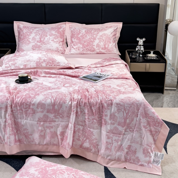 91家纺网 家纺一手货源 找家纺 丽卡家纺 2023新款天丝舒适夏被四件套 魅影粉