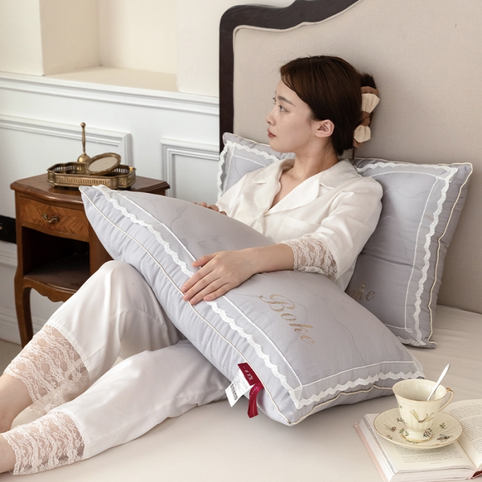 91家纺网 家纺一手货源 找家纺 拾光 2023新款一晚燕窝亲肤枕枕头枕芯系列 黎空灰