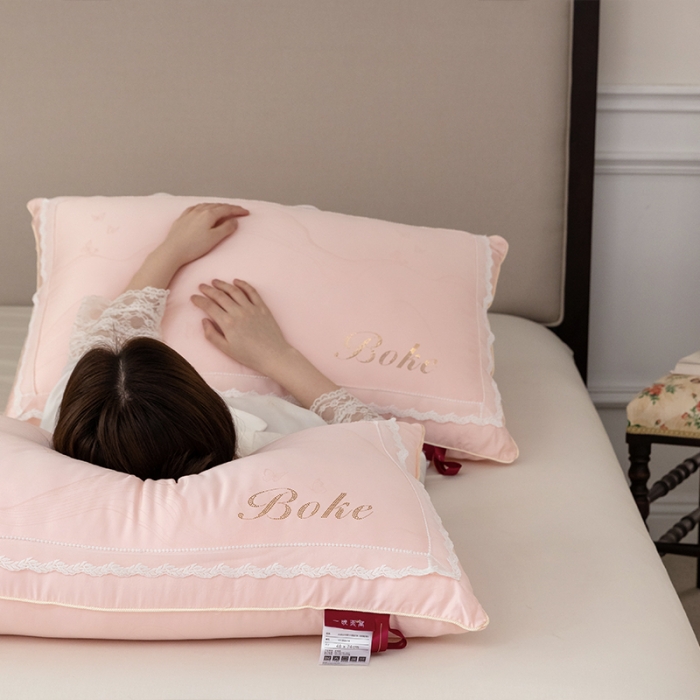 91家纺网 家纺一手货源 找家纺 拾光 2023新款一晚燕窝亲肤枕枕头枕芯系列 蜜糖红