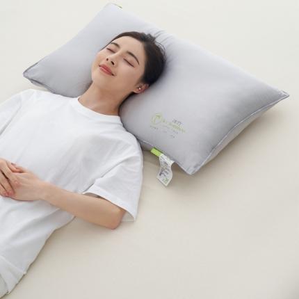 91家纺网 家纺一手货源 找家纺 拾光 2023新款天丝冰竹凉感枕酒店专用天然透气 雪灰