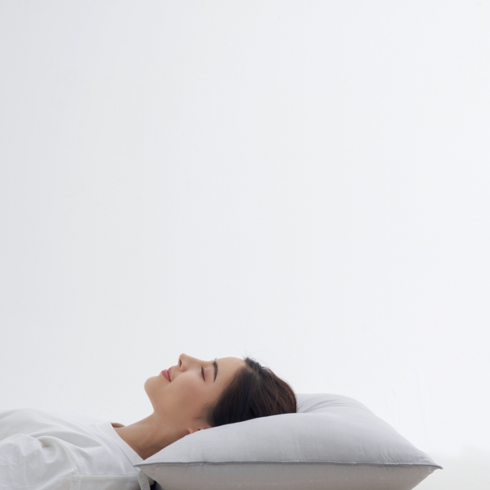 91家纺网 家纺一手货源 找家纺 拾光 2023新款天丝冰竹凉感枕酒店专用天然透气 雪灰