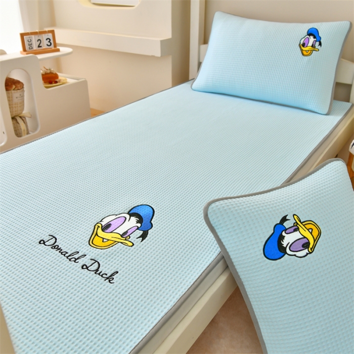 91家纺网 家纺一手货源 找家纺 鑫钰 2023新款中分子凉感华夫格复合学生宿舍专用上下铺凉席床席 迪士尼-唐老鸭