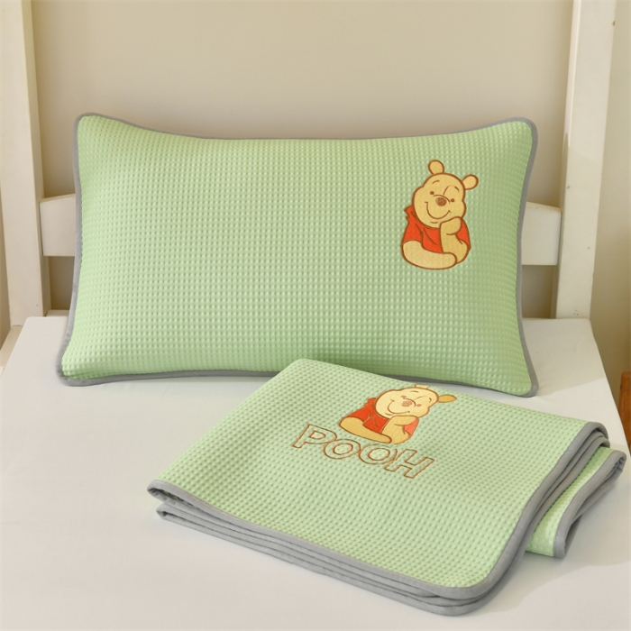 91家纺网 家纺一手货源 找家纺 鑫钰 2023新款中分子凉感华夫格复合学生宿舍专用上下铺凉席床席 迪士尼-小熊维尼