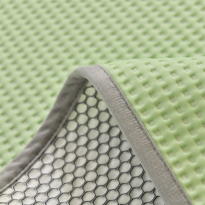 91家纺网 家纺一手货源 找家纺 鑫钰 2023新款中分子凉感华夫格复合学生宿舍专用上下铺凉席床席 迪士尼-小熊维尼