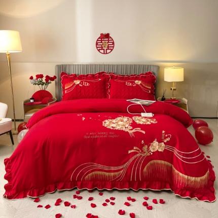 91家纺网 家纺一手货源 找家纺 宜凡家纺 2023新款亲肤磨毛婚庆夹棉床裙四件套 心相印