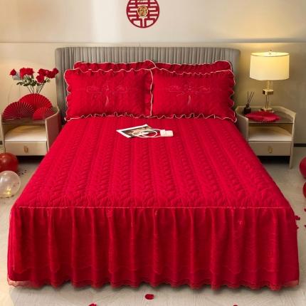 91家纺网 家纺一手货源 找家纺 （总）宜凡家纺 2023新款亲肤磨毛婚庆夹棉床裙三件套