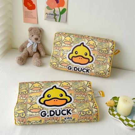 91家纺网 家纺一手货源 找家纺 （总）宝晶 2023新款正版小黄鸭44*27儿童乳胶枕儿童夏季记忆枕