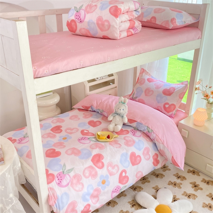 91家纺网 家纺一手货源 找家纺 多品 2023新款12868全棉宿舍三件套-第二批 爱心果