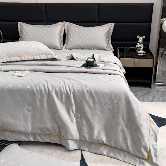 91家纺网 家纺一手货源 找家纺 丽卡家纺2023直播60S贡缎提花水洗真丝夏被四件套水洗天丝夏凉被空调被 迪克-亮银灰