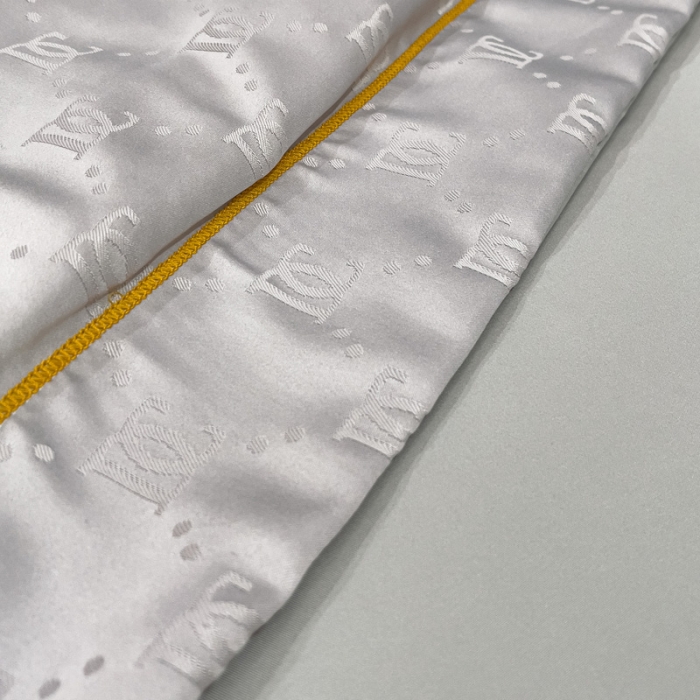 91家纺网 家纺一手货源 找家纺 丽卡家纺2023直播60S贡缎提花水洗真丝夏被四件套水洗天丝夏凉被空调被 迪克-亮银灰