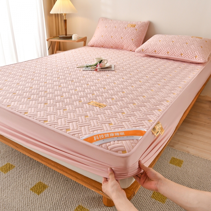 91家纺网 家纺一手货源 找家纺 鑫钰 2023新款防水隔尿全棉纯棉大豆夹棉刺绣床笠直播爆款 豆蔻粉