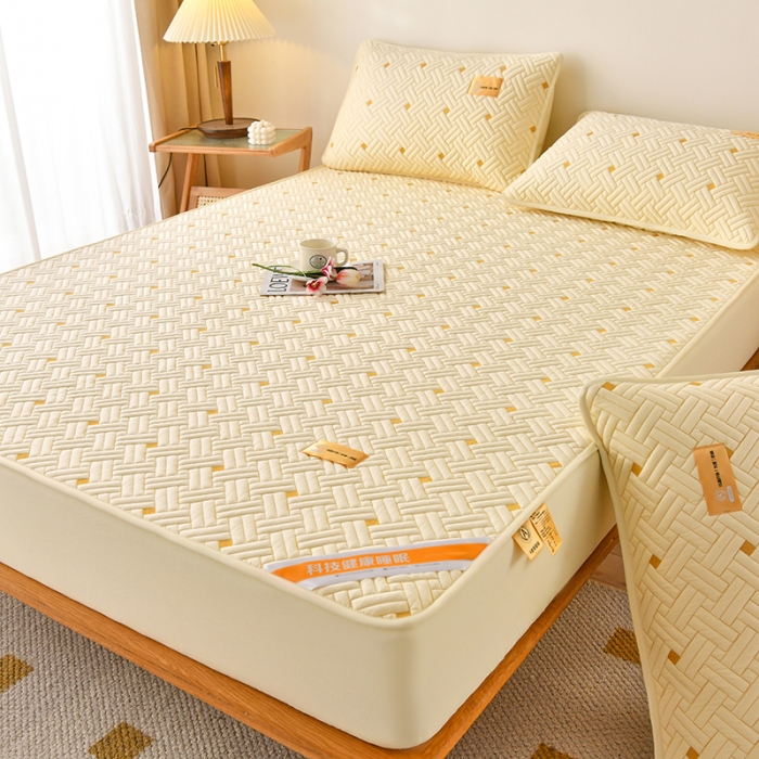 91家纺网 家纺一手货源 找家纺 鑫钰 2023新款防水隔尿全棉纯棉大豆夹棉刺绣床笠直播爆款 米黄