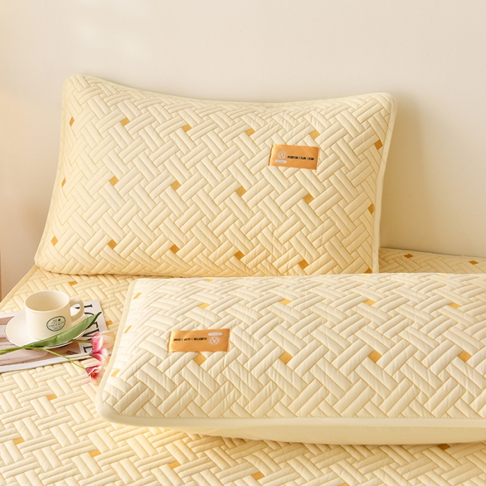 91家纺网 家纺一手货源 找家纺 鑫钰 2023新款防水隔尿全棉纯棉大豆夹棉刺绣床笠直播爆款 米黄