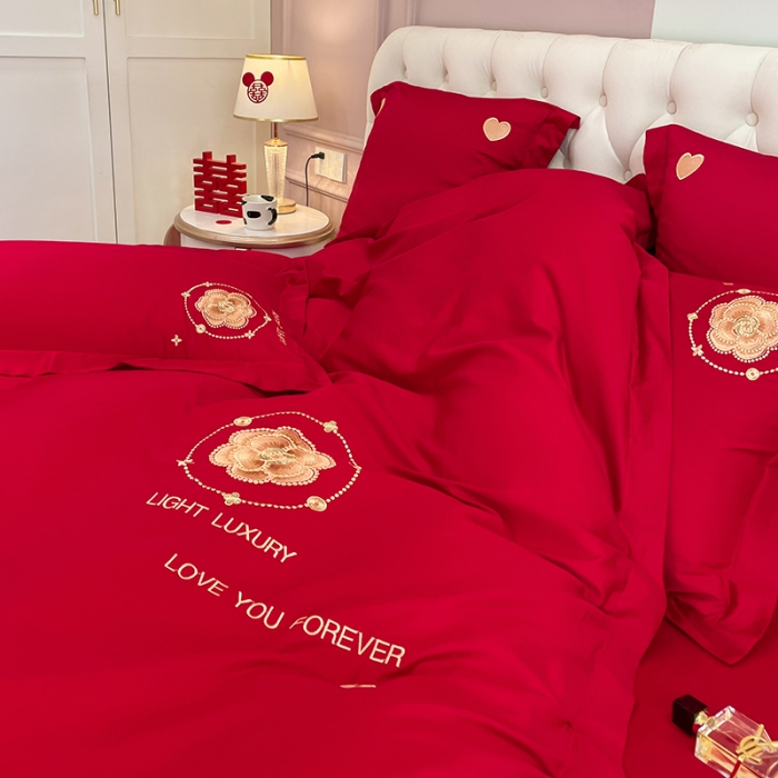 91家纺网 家纺一手货源 找家纺 新款亲肤舒适时尚婚庆四件套系列 心相印