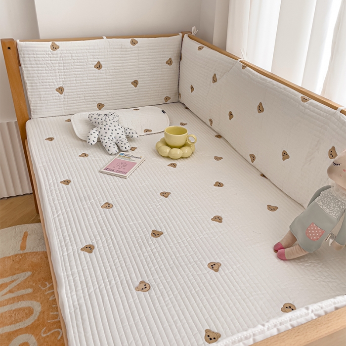 91家纺网 家纺一手货源 找家纺 期遇家居 2023新款婴儿床盖新生儿双面全棉刺绣床笠可定制 萌熊