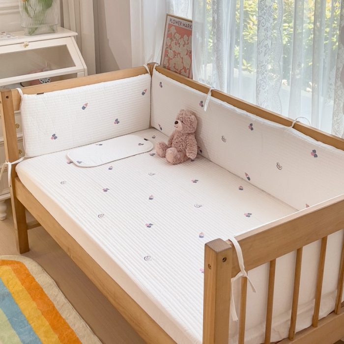 91家纺网 家纺一手货源 找家纺 期遇家居 2023新款婴儿床盖新生儿双面全棉刺绣床笠可定制 奶瓶鸭