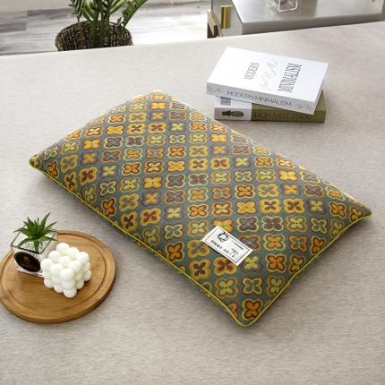 91家纺网 家纺一手货源 找家纺 明星枕业 2023新款纯棉荞麦壳枕头全棉双层纱布荞麦枕 四叶草灰