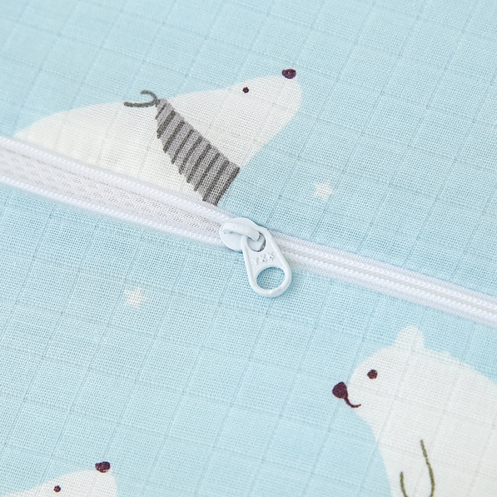 91家纺网 家纺一手货源 找家纺 良佐生活 2023新款A类母婴级双层纱乳胶枕专用枕套 北极熊蓝