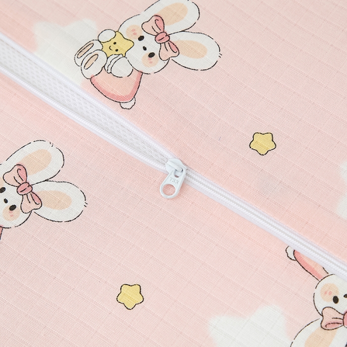 91家纺网 家纺一手货源 找家纺 良佐生活 2023新款A类母婴级双层纱乳胶枕专用枕套 兔斯基粉