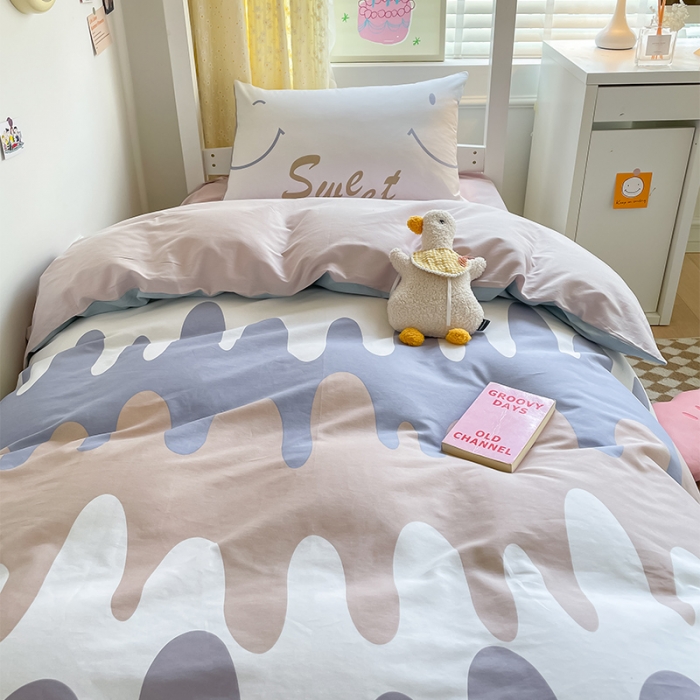 91家纺网 家纺一手货源 找家纺 金鑫汇 2023新款全棉宿舍印花三件套 奶油粉