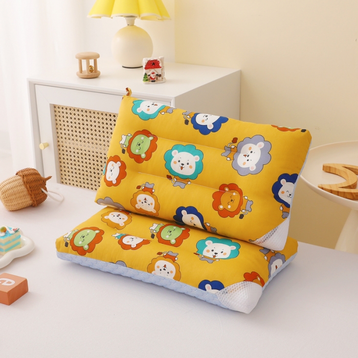 91家纺网 家纺一手货源 找家纺 吉咪兔 2023新款儿童卡通全棉冰豆豆枕 小狮子40*60cm一体款